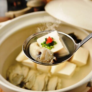 冬は温かお鍋 牡蠣入り湯豆腐鍋の宴 コース 生ビールも日本酒も飲み放題 5000円 浜一番屋 新横浜 居酒屋 食べログ