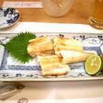 よしはら - ≪2012年８月≫穴子白焼き。山葵、酢橘、金山寺味噌が添えられています。何も付けなくっても良い塩梅の味付けですが、付けたら、違った味わいが楽しめます♪