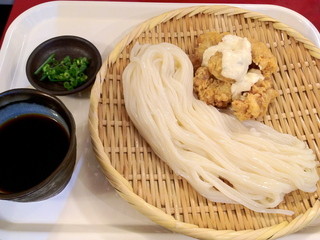 山下本気うどん - 鶏天タルタルざる（830円）