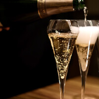 焼肉うしごろ 横浜店 - ナチュールシャンパンで乾杯