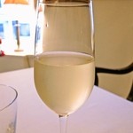 オーベルジュ・ド・リル トーキョー - 乾杯のシャンパン