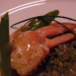 ゴッサム - ポアソン　オマール海老の爪　クスクスのオマールコラーユ茹で　オマールのソース