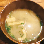 レストラン マカロニキッチン - みそ汁は揚げと豆腐入り♪