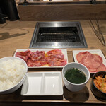 Yakiniku Raiku - 