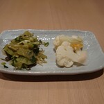Sushi Tochinoki - 日替わりサラダ　カリフラワーとなんだっけ？(20-11)