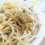 らーめん おうか - 魚粉投下～♪