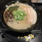 Tonkotsu ramen mimifuku - 