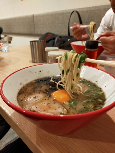 熊本ラーメン 黒亭 下通店 花畑町 ラーメン 食べログ 熊本ラーメン 黒亭 下通店 花畑町 ラーメン 食べログ