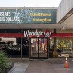 Wendy's - 店舗外観。