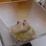 寿司割烹 魚紋 - お通し。いちぢくのごまダレ。