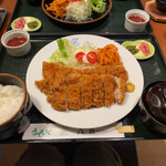 レストラン八白 - ジャンボチキンカツ定食