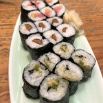 Sushi Tsukiji Nihonkai - 細巻き（わさび、ゴボウ、トロたく）