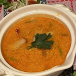 TOM-YAM-KUNG