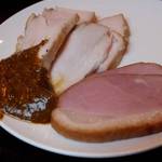 スモークソルト - 「鶏ハムと合鴨のスモーク」：燻香を付け過ぎていない！鶏と合鴨のしっとりさ加減と言ったら♪