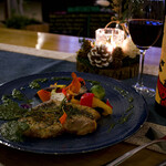 おやさいダイニング レストラン MORINIWA - ワインと黒豚ハーブステーキ