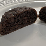 ポワンエリーニュ - チョコレートケーキみたい。それぐらいチョコ。