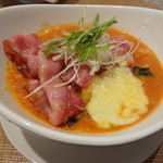 soratodaichinotomatomembejixi - トマト坦々麺　780円（チーズ・ベーコントッピング）