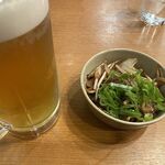 Shanhai Tenshin Saikan Touen - 餃子セットの生ビールと一品