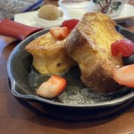 サロン・ド・テ ロザージュ - 