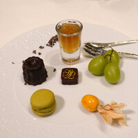 ソンブルイユ TOKYO - 数に合わせてレイアウト