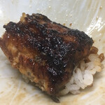 田代 - 待った甲斐があった・・・
      
      鰻屋まだ50軒も行って無いクセに言うけど、
      
      ココはトップランカー！！！
      
      書くこと無いくらい美味い！！！！！！
      
      
      