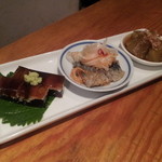 そば 三休 - 酒肴三点盛り2