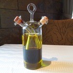 オチェーアノ - （2012/7月）パンにつけるオイル＆ビネガーで後ほどキャストさんがブレンドしてくださいます。