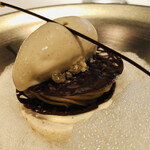 レ セゾン - モンブラン　ラムのメレンゲ　栗のクリーム　チョコサンド　栗のアイスクリーム