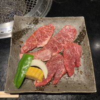 りゅう庵 - 網焼きランチのお肉