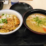 Katsuya - カツ丼（梅)、とん汁（大）