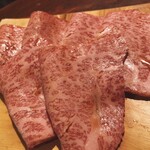 炭火和牛焼肉 じろうや - 