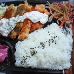 オザム - 料理写真:タルタルチキン南蛮弁当。