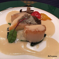モダンフレンチ グランヴヌール(盛岡グランドホテル) - Sauce crémeuse au vivaneau grillé et pétoncle