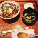 鰻處 黒長堂 - 刻み鰻丼