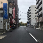 元祖とんかつカレー カツヤ - 人通りはあまりないが。。