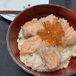 東鮮魚店 - 『新メニュー』マネ食堂のはらこ飯 300円 (笑)