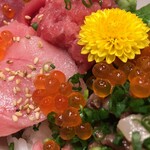 市場カフェ 黒銀 - 鮪とにくらW丼定食大盛り