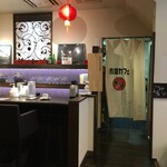 市場カフェ 黒銀 - 店内