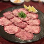 味園焼肉店 - 塩タン