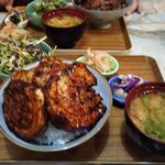 豚丼きみお - ランチM￥800