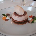 トゥールダルジャン - デザート①富士林檎のタタン