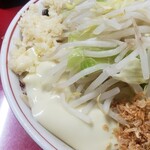 ラーメン二郎 - スライスチーズとニンニク(・∀・)