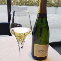ナクレ - グラスシャンパンでひとりお祝いの乾杯～(*￣∇￣)ノ