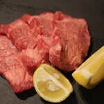 焼肉 匠 - 短冊厚切りタン