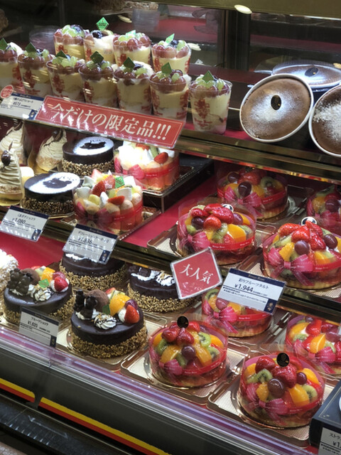 ケーニヒス クローネ 近鉄あべのハルカス店 天王寺駅前 ケーキ 食べログ