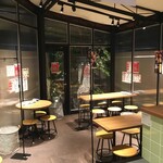 豆皿中華Q - ゆったり開放的なテラス席(コロナ対策バッチリ)