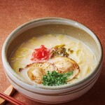 豚骨ラーメン　炙りチャーシュー