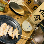 トリとヤサイとサケともやん - 