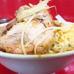 ラーメン二郎 - ラーメン小＋ニンニク多め＋白ネギ