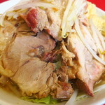 ラーメン二郎 - 豚